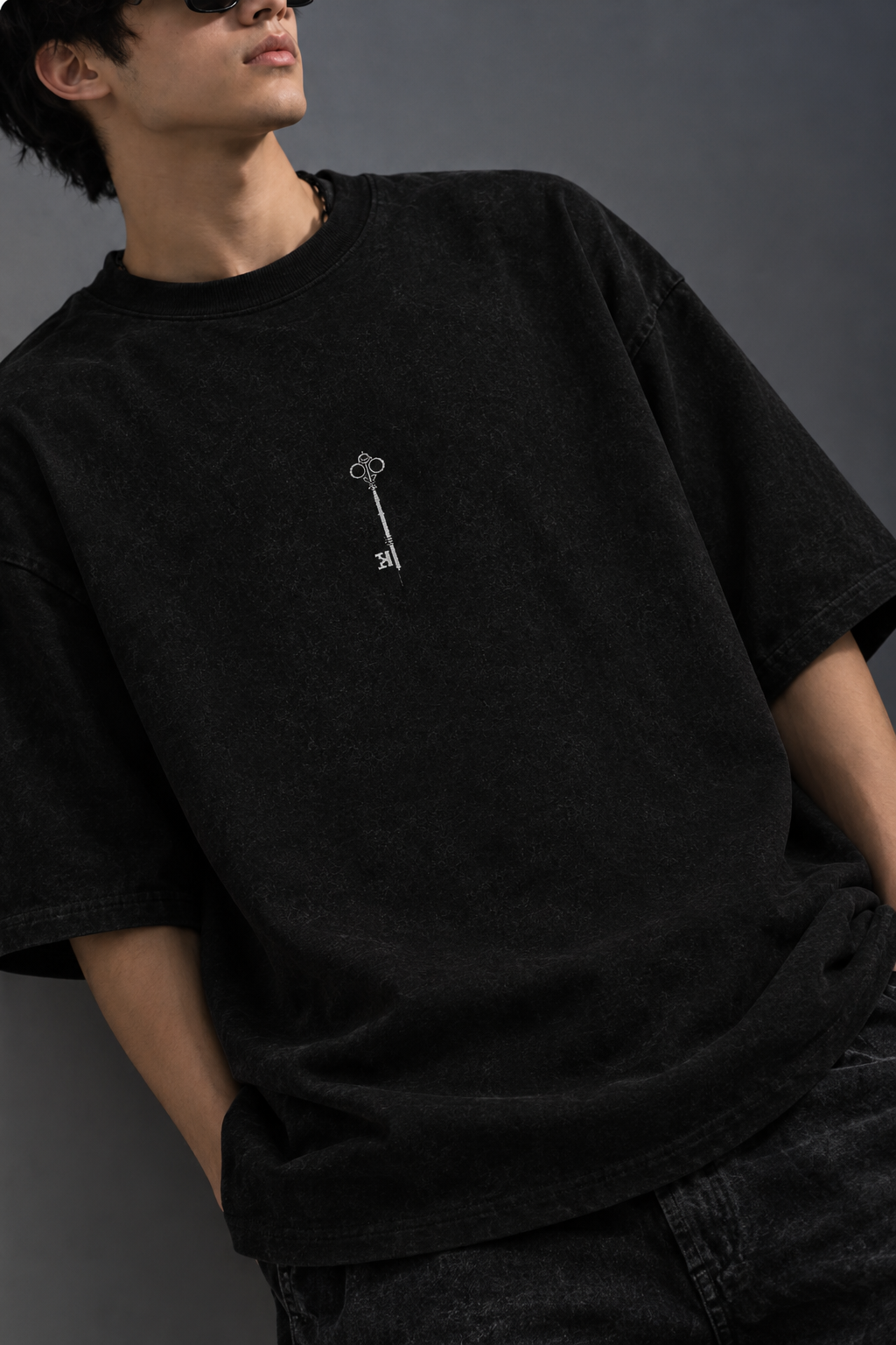 FOUNDING TITAN OVERSIZED TEE
